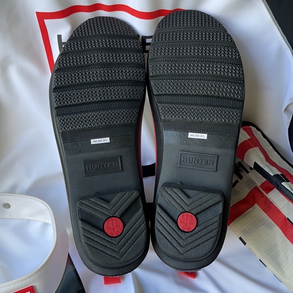 Color Block Chelsea Hunter Boots 11 - Picture 7 of 17